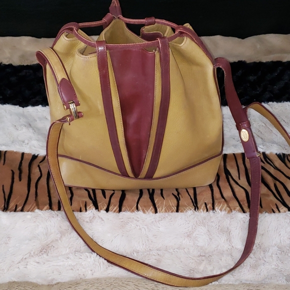 🚨Cartier RARE Vintage Bucket Bag🚨 - Picture 2 of 9